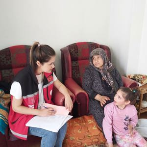 Aralıksız devam ettiğimiz ulusal hane ziyaretlerimizde, vatandaşlarımızı ihtiyaç duydukları hizmet modellerimizden yararlandırıyor, diğer kamu kurumları hakkında rehberlik ve yönlendirme yapıyoruz.     📍Mezitli - fotoğraf 4