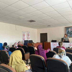 #MezitliSHM, ADEM (Aile Destek Merkezi) ve SODAM (Sosyal Destek Merkezi) kursiyerlerine yönelik ''Çocuk İstismarı ile Mücadele'' konusunda eğitim verdi. - fotoğraf 2