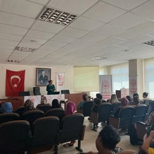 #MezitliSHM, ADEM (Aile Destek Merkezi) ve SODAM (Sosyal Destek Merkezi) kursiyerlerine yönelik ''Hayatın İlk Çeyreği'' konusunda eğitim verdi. - fotoğraf 1