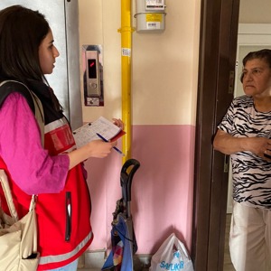 Hane Ziyaretleri kapsamında #ASDEP ekiplerimizle vatandaşlarımızı bilgilendirmeye, sosyal destek hizmetlerimizle desteklemeye devam ediyoruz. - fotoğraf 2