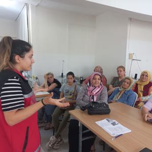 #TarsusSHM, Tarsus Halk Eğitim Merkezi kursiyerlerine yönelik ''Aile ve Alışveriş'' konusunda eğitim verdi.  - fotoğraf 1