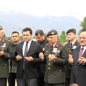 Eğitim Sırasında Geçirdiği Rahatsızlık Sonucu Hayatını Kaybeden Askeri Öğrenci Erzincan’da Toprağa Verildi - fotoğraf 3