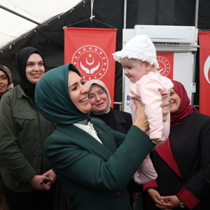 Aile ve Sosyal Hizmetler Bakanımız Mahinur Özdemir Göktaş, İlk Ziyaretini Kahramanmaraş'a Yaptı - fotoğraf 1