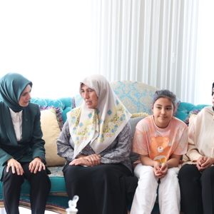 Aile ve Sosyal Hizmetler Bakanımız Mahinur Özdemir Göktaş, İlk Ziyaretini Kahramanmaraş'a Yaptı - fotoğraf 7