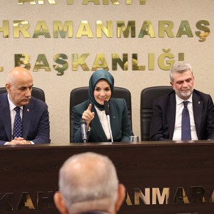 Aile ve Sosyal Hizmetler Bakanımız Mahinur Özdemir Göktaş, İlk Ziyaretini Kahramanmaraş'a Yaptı - fotoğraf 9