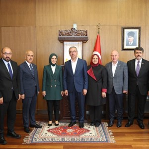 Aile ve Sosyal Hizmetler Bakanımız Mahinur Özdemir Göktaş, İlk Ziyaretini Kahramanmaraş'a Yaptı - fotoğraf 17