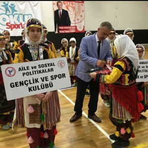 Yıldızlar halk oyunları ve Gençler halkoyunları kategorisinde Amasya İl birincisi olduk. - fotoğraf 2