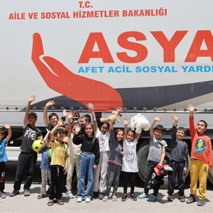 Mobil Sosyal Market Tırı Kahramanmaraş’ta 60 bini aşkın kişiye ulaştı - fotoğraf 1