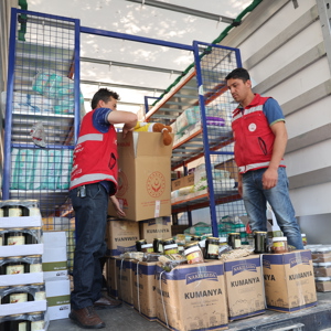 Mobil Sosyal Market Tırı Kahramanmaraş’ta 60 bini aşkın kişiye ulaştı - fotoğraf 5