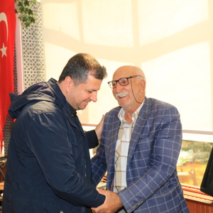 Valimiz Sayın Mehmet Makas Babalar Gününde Aziz Şehitlerimizin Babaları İle Kahvaltıda Bir Araya Geldi. - fotoğraf 1