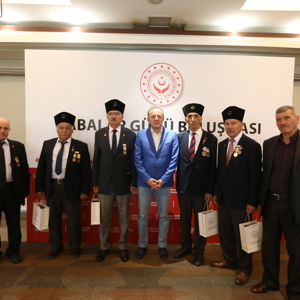 Şehit Yakını, Gazi, Huzurevi Sakini ve Koruyucu Babalar, Babalar Günü'nde Bir Araya Geldi - fotoğraf 1