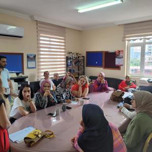 #ErdemliSHM, Hürriyet İlkokulu öğrencilerine yönelik ''Ekolojik Okuryazarlık ve Teknoloji Bağımlılığı'' konularında eğitim verdi. Ayrıca okul idarecileri ve öğretmenlerini #ÇocuklarGüvendeProgramı hakkında bilgilendirdi.  - fotoğraf 3