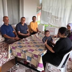 Kahraman şehitlerimiz Jan.Uzm.Çvş Durmuş TEK ve Jan.Uzm.Çvş Asım TÜRKEL'in çok kıymetli babalarını #BabalarGünü'nde ziyaret ettik. Ailelerimize hayırlı ve sağlıklı bir ömür diliyoruz.  @tcailesosyal - fotoğraf 1