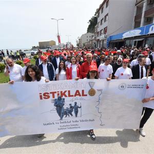95 Kilometrelik “Onurlu ve Gururlu Atatürk ve İstiklal Yolu Yürüyüşü” yapıldı. - fotoğraf 7