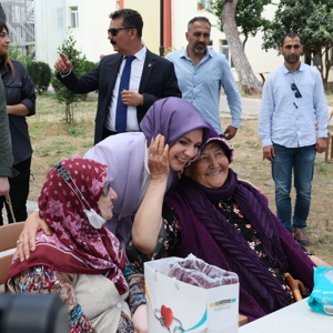 Aile ve Sosyal Hizmetler Bakanımız Göktaş, Darülaceze ve Huzurevi Sakinleriyle Bayramlaştı - fotoğraf 5
