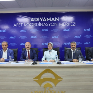Aile ve Sosyal Hizmetler Bakanımız Göktaş Bayramın Son Gününde Adıyaman’da Depremzedelerle Bir Araya Geldi - fotoğraf 3