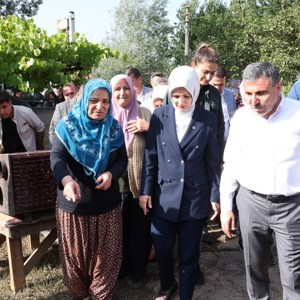 Bakanımız Mahinur Özdemir Göktaş Selden Etkilenen Düzce'de İncelemelerde Bulundu - fotoğraf 2
