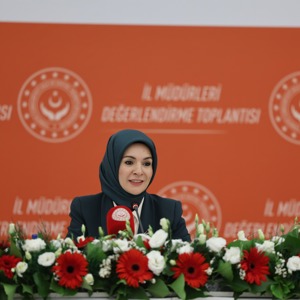 İl Müdürümüz Serdar Demirci, Bakanımız Sayın Mahinur Özdemir Göktaş Başkanlığında gerçekleştirilen İl Müdürleri istişare toplantısına katıldı. - fotoğraf 1