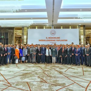 İl Müdürümüz Serdar Demirci, Bakanımız Sayın Mahinur Özdemir Göktaş Başkanlığında gerçekleştirilen İl Müdürleri istişare toplantısına katıldı. - fotoğraf 2