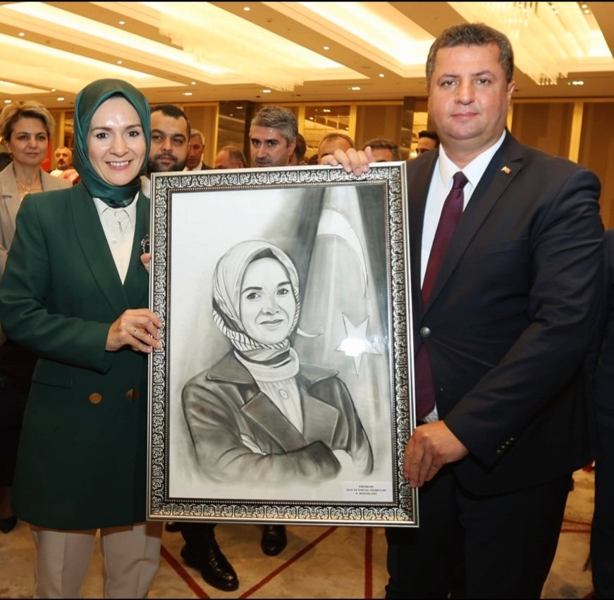 İl Müdürümüz Serdar Demirci, Bakanımız Sayın Mahinur Özdemir Göktaş Başkanlığında gerçekleştirilen İl Müdürleri istişare toplantısına katıldı.