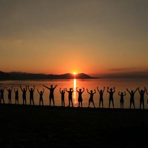 SOKAKTA ÇALIŞAN ÇOCUKLAR VANIN FARKLI SAKLI CENNETİNDE BULUŞTU - fotoğraf 1