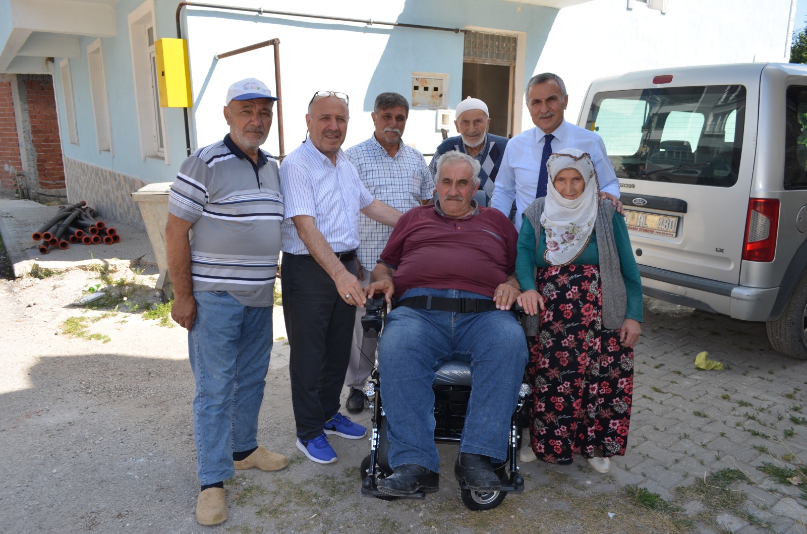 Bedensel Engelli Vatandaşımıza Akülü Tekerlekli Sandalye Hediye Edildi