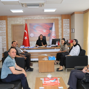Hak-İş  Hizmet –İş Sendikası Erzincan Şube Başkanı Harun Mutlu ve Sendika Yönetimi İle Birlikte İl Müdürümüz Serdar Demirci’yi Makamında Ziyaret Etti. - fotoğraf 1