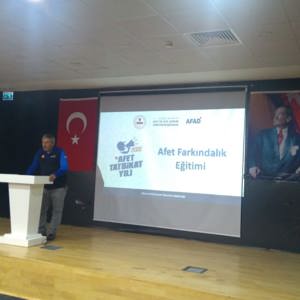 Acil Durum ve Afet Yönetimi eğitimi verildi - fotoğraf 1