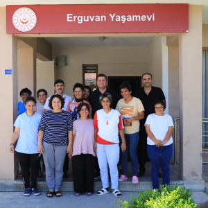 İl Müdürümüz Serdar Demirci’den Engelsiz Yaşam Bakım Rehabilitasyon ve Aile Danışma Merkezine Ziyaret. - fotoğraf 3