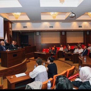 Kadına Yönelik Şiddetle Mücadele İl Koordinasyon  İzleme ve Değerlendirme Komisyonu toplantısı, Valimiz Sn.Ali Hamza Pehlivan başkanlığında düzenlendi.  - fotoğraf 2