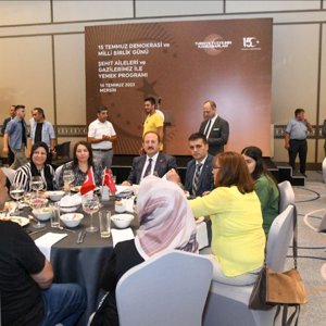 #15TemmuzDemokrasiveMilliBirlikGünü anma etkinlikleri kapsamında kıymetli şehit ailelerimiz ve kahraman gazilerimizle, Valimiz Sn.Ali Hamza Pehlivan'ın da katıldığı yemek programında bir araya geldik.  - fotoğraf 2