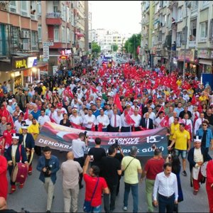 Vatandaşlarımız,il protokolü,çocuklarımız, personellerimiz ve Valimiz Sn.Ali Hamza Pehlivan'ın da katılımıyla #15TemmuzDemokrasiveMilliBirlikGünü yürüyüşü gerçekleştirdik - fotoğraf 3