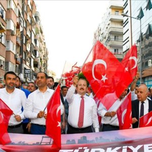 Vatandaşlarımız,il protokolü,çocuklarımız, personellerimiz ve Valimiz Sn.Ali Hamza Pehlivan'ın da katılımıyla #15TemmuzDemokrasiveMilliBirlikGünü yürüyüşü gerçekleştirdik - fotoğraf 4