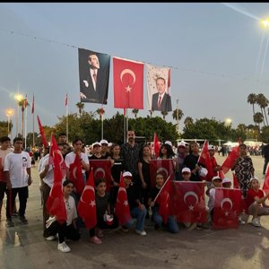 #15TemmuzDemokrasiveMilliBirlikGünü’nde,Cumhuriyet Meydanı’nda hep birlikte Demokrasi Nöbeti tuttuk. #15Temmuz'da yaşananları asla Unutmayacağız! - fotoğraf 1