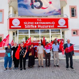 Huzurevlerimizde kalan büyüklerimiz #15Temmuz şehitlerimizi ve gazilerimizi unutmadı.Aziz şehitlerimizin ruhları şad olsun, kahraman gazilerimize şükranlarımızı sunuyoruz. - fotoğraf 2