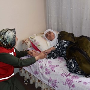 Bakanımız Mahinur Özdemir Göktaş: “Evde Bakım Yardımı ödemelerini hak sahiplerinin hesaplarına artışlı şekilde yatırmaya başladık” - fotoğraf 1