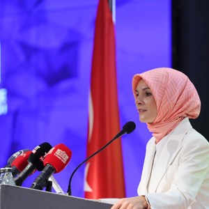 Bakanımız Mahinur Özdemir Göktaş: “Yeni Darülaceze Sosyal Hizmet Şehrimiz Türkiye Yüzyılı'na damgasını vuran vizyoner bir proje olacak” - fotoğraf 1