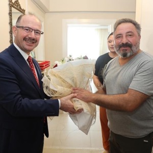  Göreve Başlayan Sayın Valimiz Mehmet Fatih SERDENGEÇTİ'den Şehit ve Gazi Ailelerimize Ziyaret - fotoğraf 1
