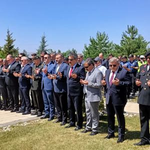 15 Temmuz Demokrasi ve Milli Birlik Günümüz Kutlu Olsun - fotoğraf 3