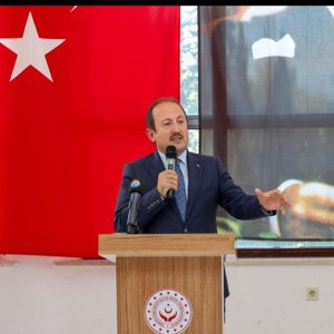 Valimiz Sn.Ali Hamza PEHLİVAN'nın da katılımıyla #MersinAileÇalıştayı'nı gerçekleştirdik.  📍 Toroslar Belediyesi Yunus Emre Kültür Merkezi  - fotoğraf 2