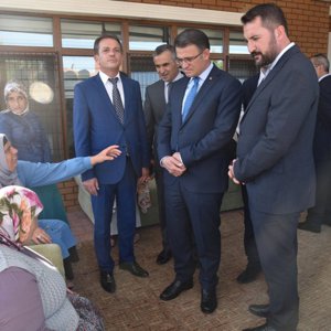 Valimiz Sayın Dr. Ozan BALCI Turhal Engelsiz Yaşam Bakım ve Rehabilitasyon Merkezini Ziyaret Etti - fotoğraf 4