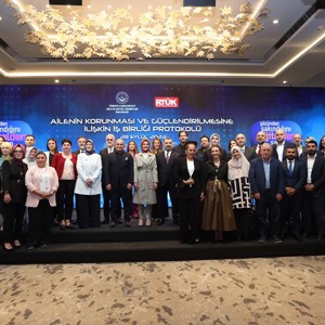Ailenin Korunması ve Güçlendirilmesine İlişkin İş Birliği Protokolü İmzalandı - fotoğraf 3