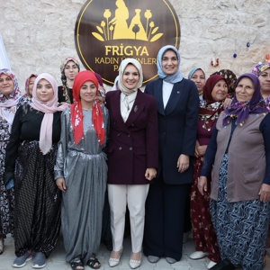 Bakanımız Mahinur Özdemir Göktaş  5. Uluslararası GastroAfyon Turizm ve Lezzet Festivali’nin Açılışına Katıldı	 - fotoğraf 19