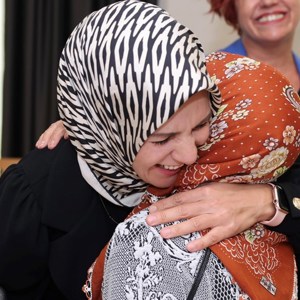 Minister of Family and Social Services Göktaş came together with residents of Maltepe Nursing Home - fotoğraf 3