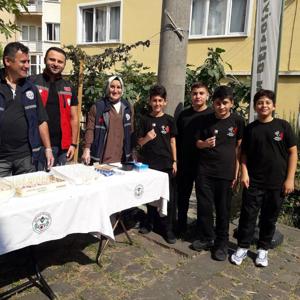 Her ayın son cuma günü şehitlerimiz ve vefat eden gazilerimiz için okutulan Kur 'anı Kerim programı bu ay 29 Eylülde Hacı Hüseyin Camii'de gerçekleşitirildi - fotoğraf 2