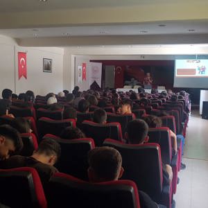#MezitliSHM, Pakize Kokulu Anadolu Lisesi öğrencilerine "Şiddet, Akran Zorbalığı, İletişim Becerileri ve  #ÇocukHakları" konularında eğitim verdi. - fotoğraf 2