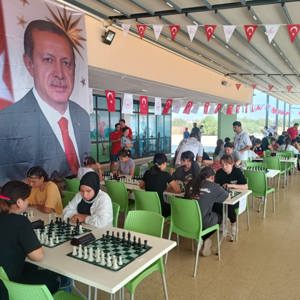 #YenişehirSHM,#KadınHizmetleriİrtibatBirimimizden Psikolog Aslı Bilece ve Psikolog Selin Yaylalı, #TRTÇukurovaRadyosu'na konuk oldu ve “Siber Şiddet, Erken Yaşta ve Zorla Evliliklerle Mücadele ve #KADES ” hakkında bilgilendirme yaptı.  - fotoğraf 2