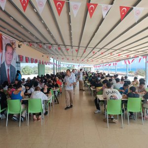 Bakanlığımız  @ASHB_COCUK   koordinasyonunda 8.Türkiye Satranç Şampiyonası 2. gününde büyük bir heyecanla devam ediyor. Tüm çocuklarımıza başarılar☺️♟️🏆 - fotoğraf 4