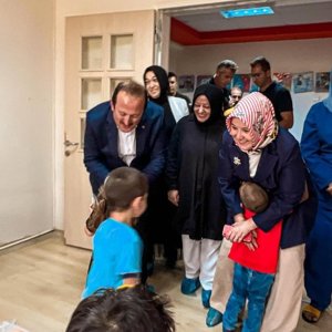 Bakan Yardımcımız Sn.Leman Yenigün,Genel Müdürümüz Sn.Ayşegül Yıldırım Kara ve Valimiz Sn.Ali Hamza Pehlivan Davultepe Çocuk Evleri Sitesini ziyaret etti.  - fotoğraf 3