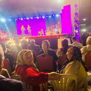 #SilifkeHuzurevi'nde kalan yaşlılarımız Silifke Anıt Meydanı'nda  düzenlenen TRT Müzik canlı yayını ''Alaturka Akşamlar'' programına katılarak keyifli bir akşam geçirdiler.  - fotoğraf 4